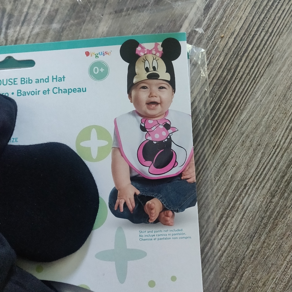 Minnie mouse pink bib & hat